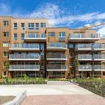New Modern 2 With 2 Beds & Free Parking *