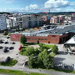 New Modern 2 With 2 Beds & Free Parking * Lorenskog