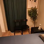 New Modern 2 With 2 Beds & Free Parking Apartamento