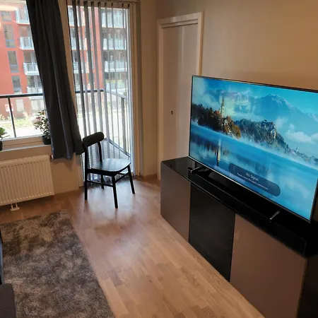 New Modern 2 With 2 Beds & Free Parking *