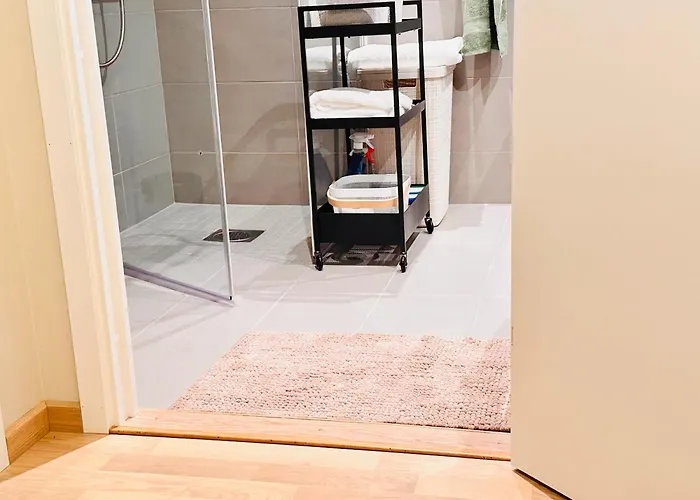 Διαμέρισμα New Modern 2 With 2 Beds & Free Parking *