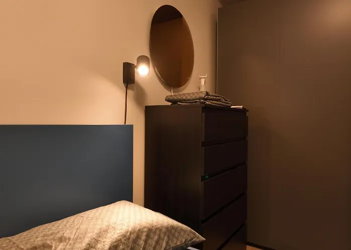 New Modern 2 With 2 Beds & Free Parking Apartman *