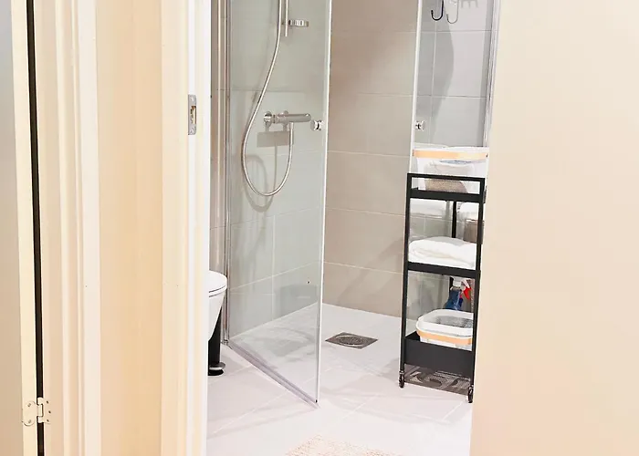 New Modern 2 With 2 Beds & Free Parking Apartman Lorenskog