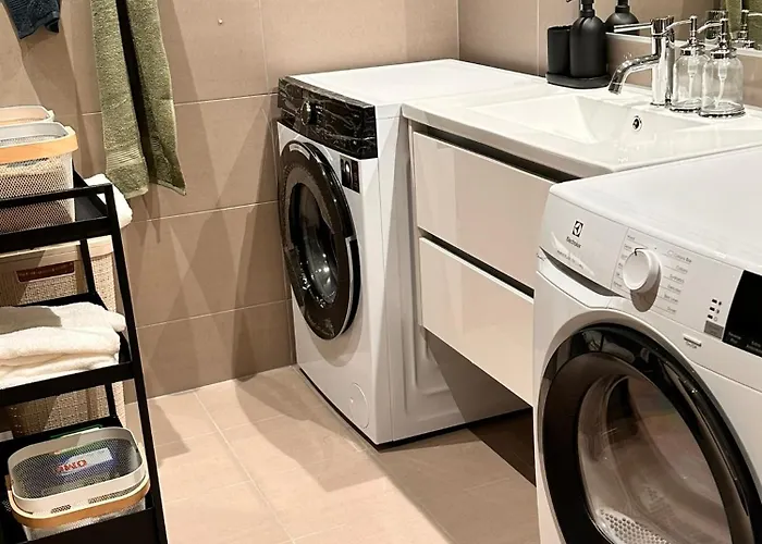 Apartman New Modern 2 With 2 Beds & Free Parking *